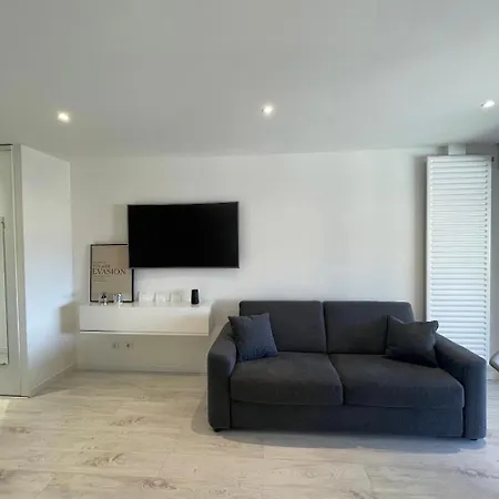 Piscine - 4 Couchages Мандельё-ла-Напуль